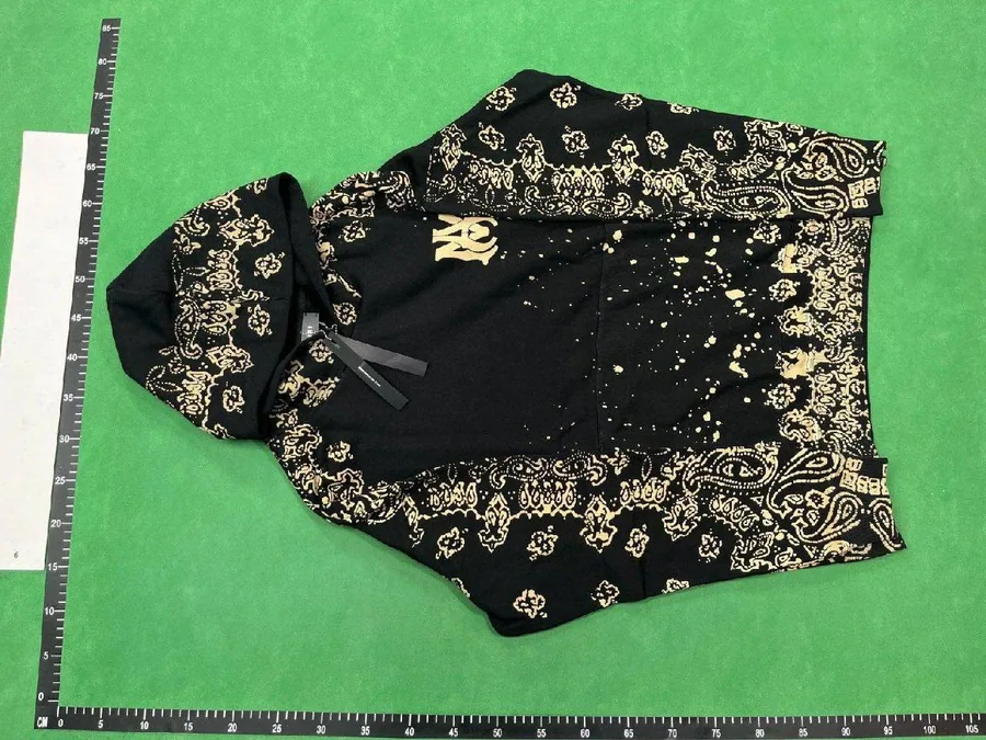 Hoodies — Hoodies and Sweaters find